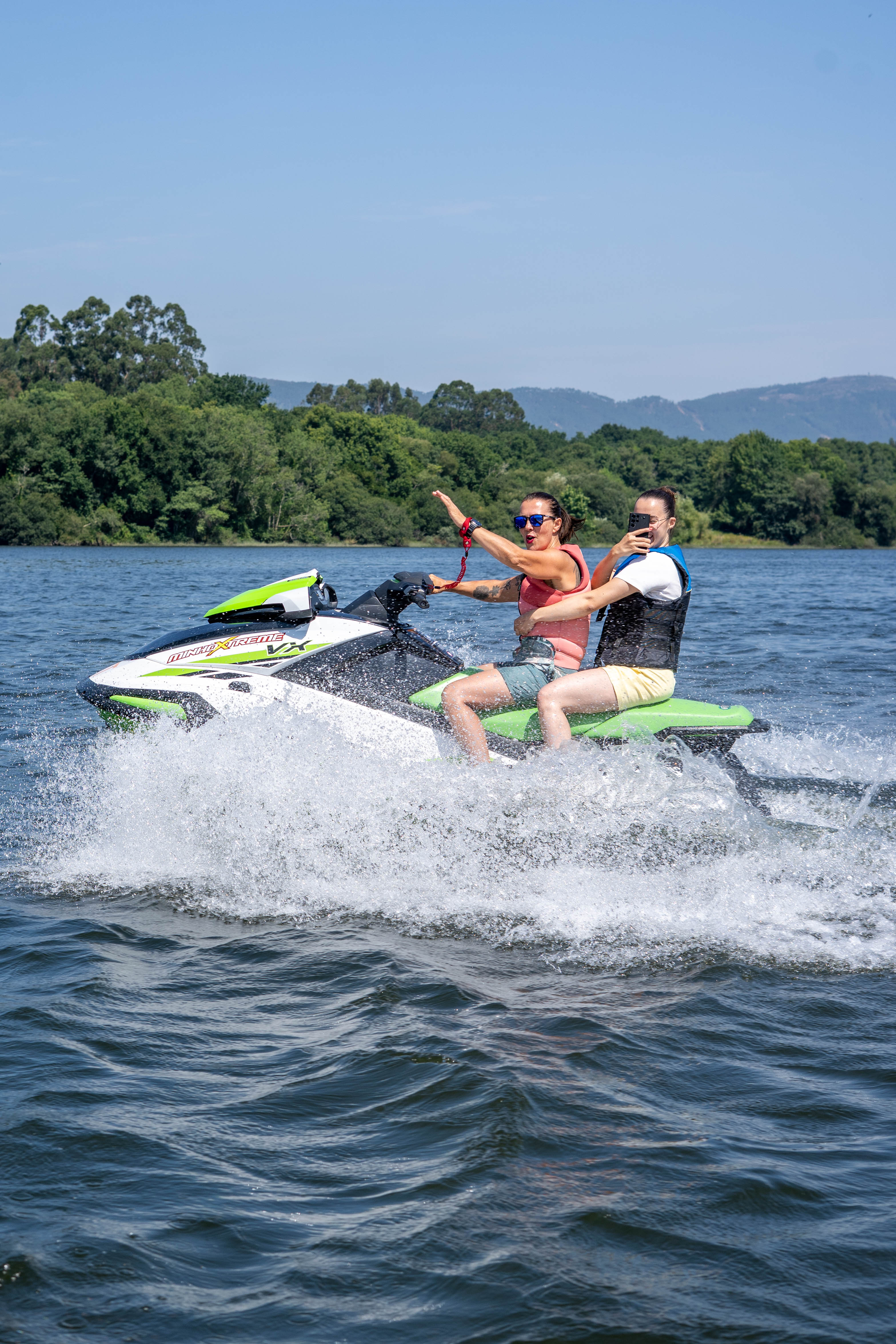 Jetski sur le Rio Minho
